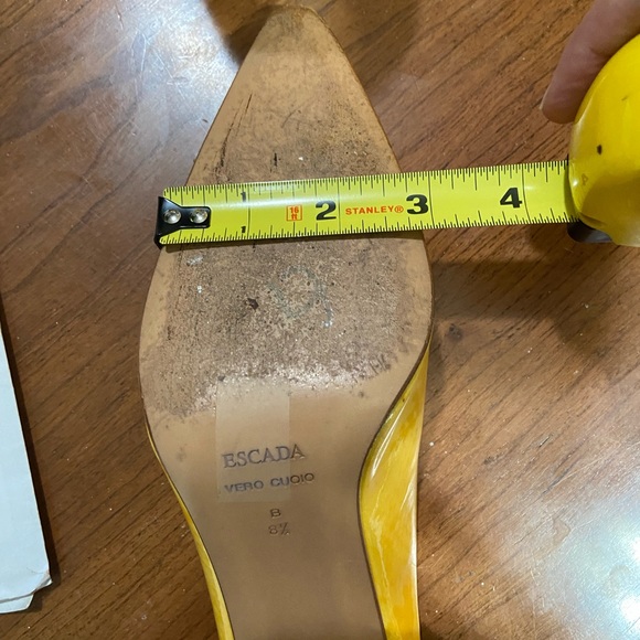 Escada yellow python print acrylic heels - Picture 8 of 9